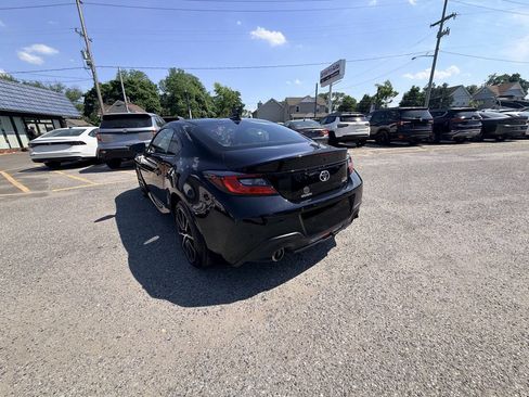 Used 2025 Toyota GR86 RWD image 23