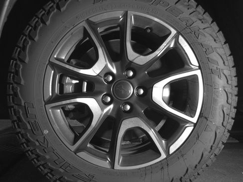 Used 2025 Jeep Compass Trailhawk AWD/4WD image 11