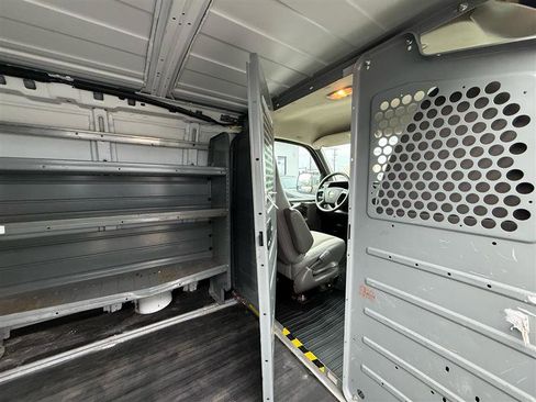 Used 2014 Chevrolet Express 1500 AWD image 19