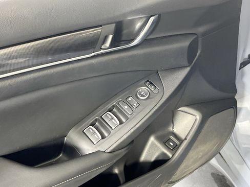 Used 2022 Honda Accord Sport image 17
