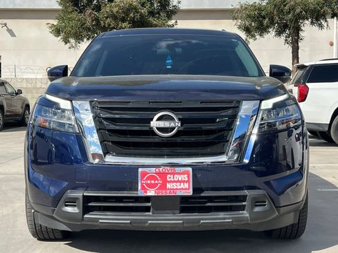 Certified 2022 Nissan Pathfinder SV image 11