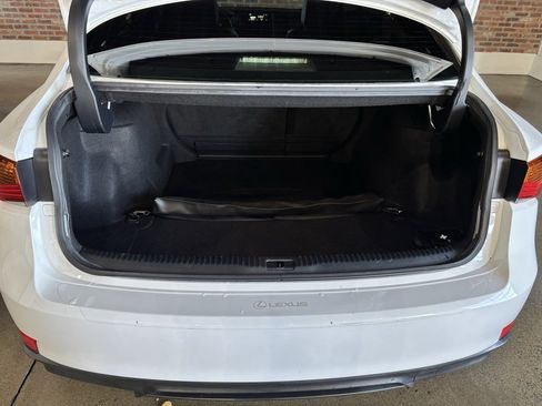 Used 2017 Lexus IS 200t image 35