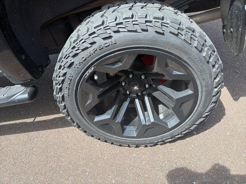 Used 2020 Chevrolet Silverado 1500 RST image 7