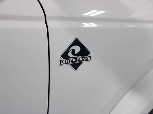 Used 2025 Ford Bronco Outer Banks image 35