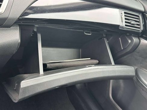 Used 2017 Honda Accord LX image 28
