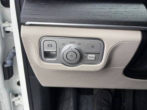 Used 2021 Mercedes-Benz GLE 350 4MATIC image 17