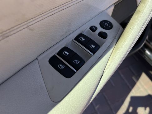 Used 2023 BMW 530i w/ Premium Package image 15