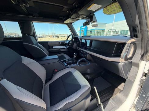 Used 2023 Ford Bronco Wildtrak AWD/4WD image 20