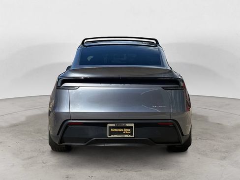 Used 2026 Tesla Model Y AWD image 6