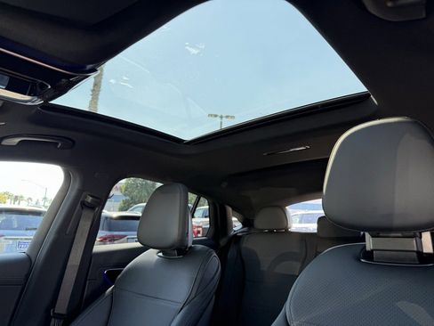 New 2026 Mercedes-Benz GLC 300 4MATIC image 2