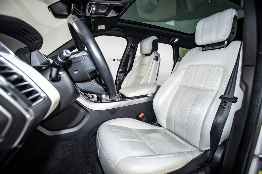 Used 2020 Land Rover Range Rover Sport HSE AWD/4WD image 13