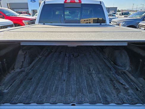 Used 2018 GMC Sierra 1500 SLT w/ SLT Premium Package AWD/4WD image 32