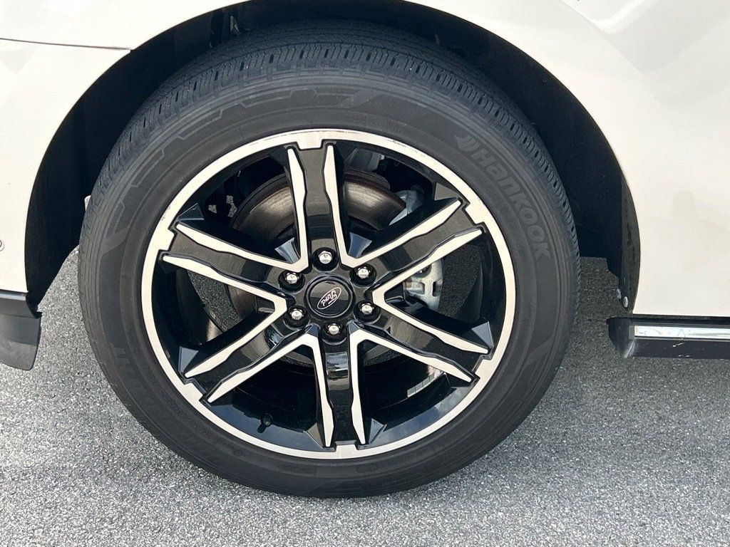 Used 2019 Ford Expedition Limited w/ Special Edition Package RWD image 54