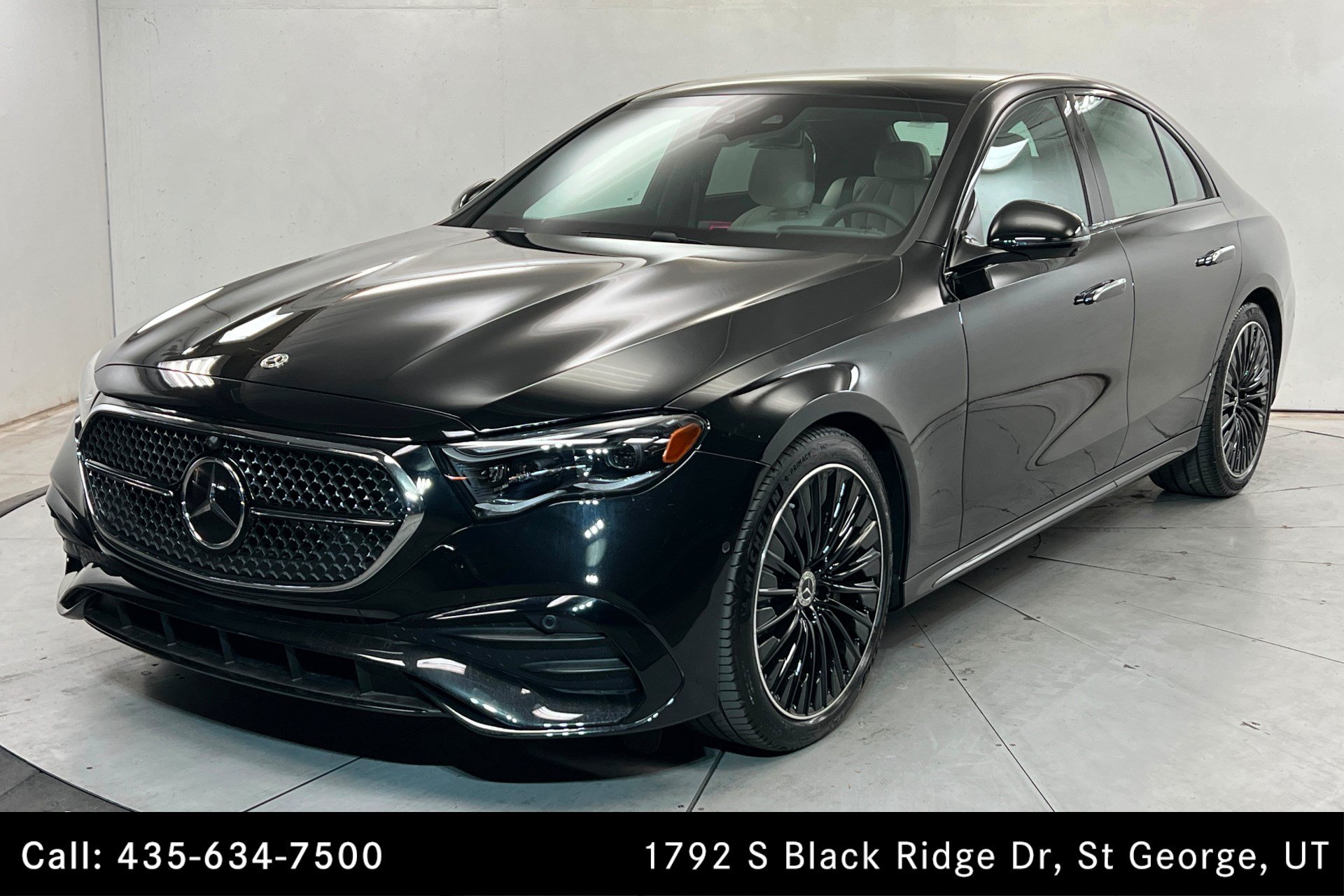 New 2026 Mercedes-Benz E 450 4MATIC Sedan image 1