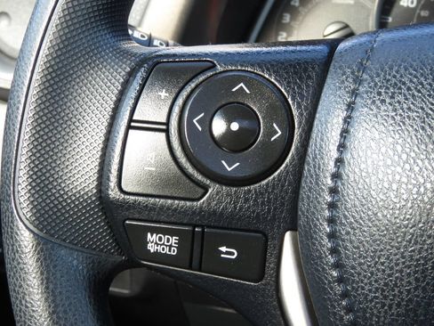 Used 2015 Toyota RAV4 XLE AWD/4WD image 21