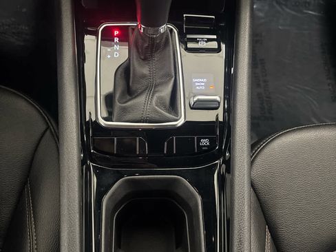 Used 2024 Jeep Compass Limited image 28