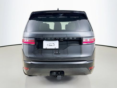 Used 2025 Land Rover Discovery Dynamic SE AWD/4WD image 6