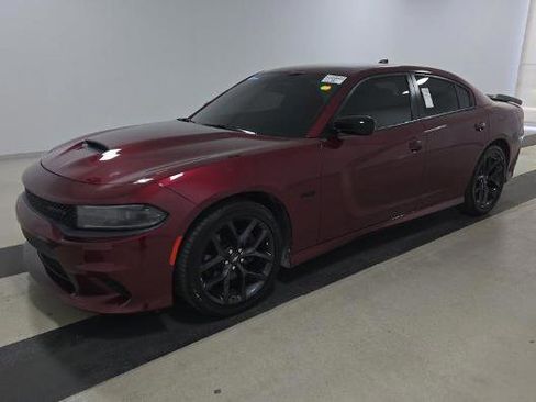Used 2023 Dodge Charger R/T w/ Blacktop Package image 2
