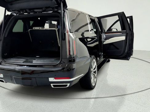 Certified 2026 Cadillac Escalade ESV Platinum Luxury w/ LPO, Floor Liner Package AWD/4WD image 12