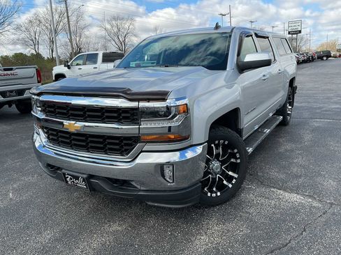 Used 2017 Chevrolet Silverado 1500 LT w/ All Star Edition image 3