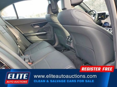 Used 2025 Mercedes-Benz C 300 4MATIC Sedan image 20