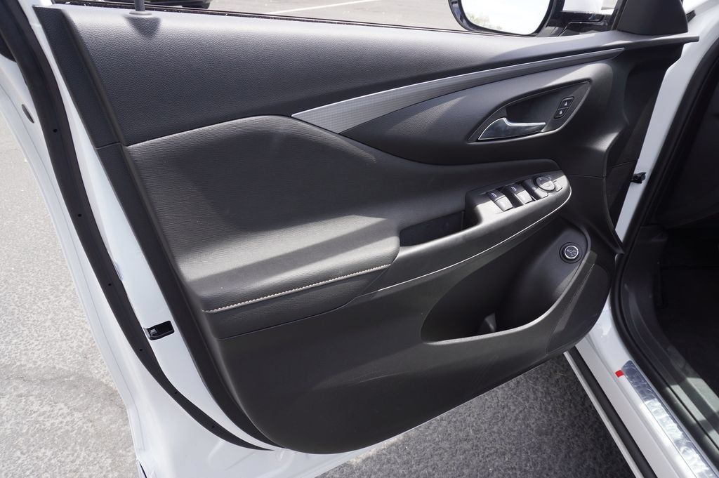 New 2026 Buick Envista Sport Touring FWD image 16