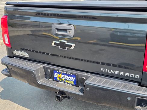 Used 2018 Chevrolet Silverado 1500 High Country AWD/4WD image 15
