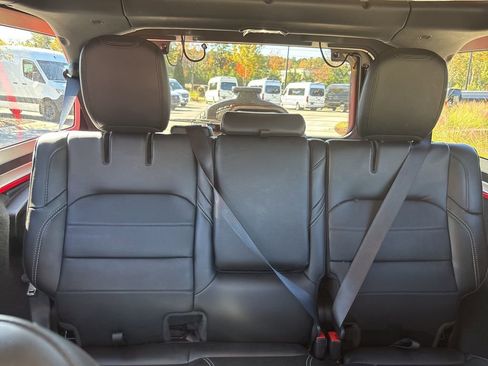 Used 2021 Jeep Wrangler Unlimited Sahara w/ Cold Weather Group image 38