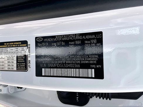 Used 2025 Hyundai Santa Fe SE AWD/4WD image 36