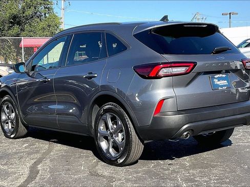 Certified 2025 Ford Escape ST-Line AWD/4WD image 10