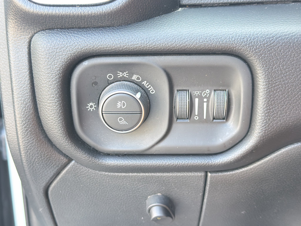 Used 2024 RAM 2500 Laramie w/ Safety Group AWD/4WD image 12