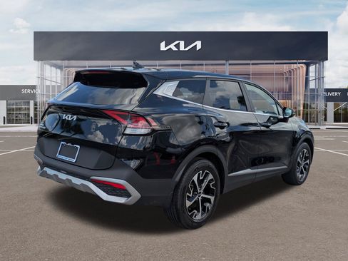 Certified 2023 Kia Sportage EX FWD image 4