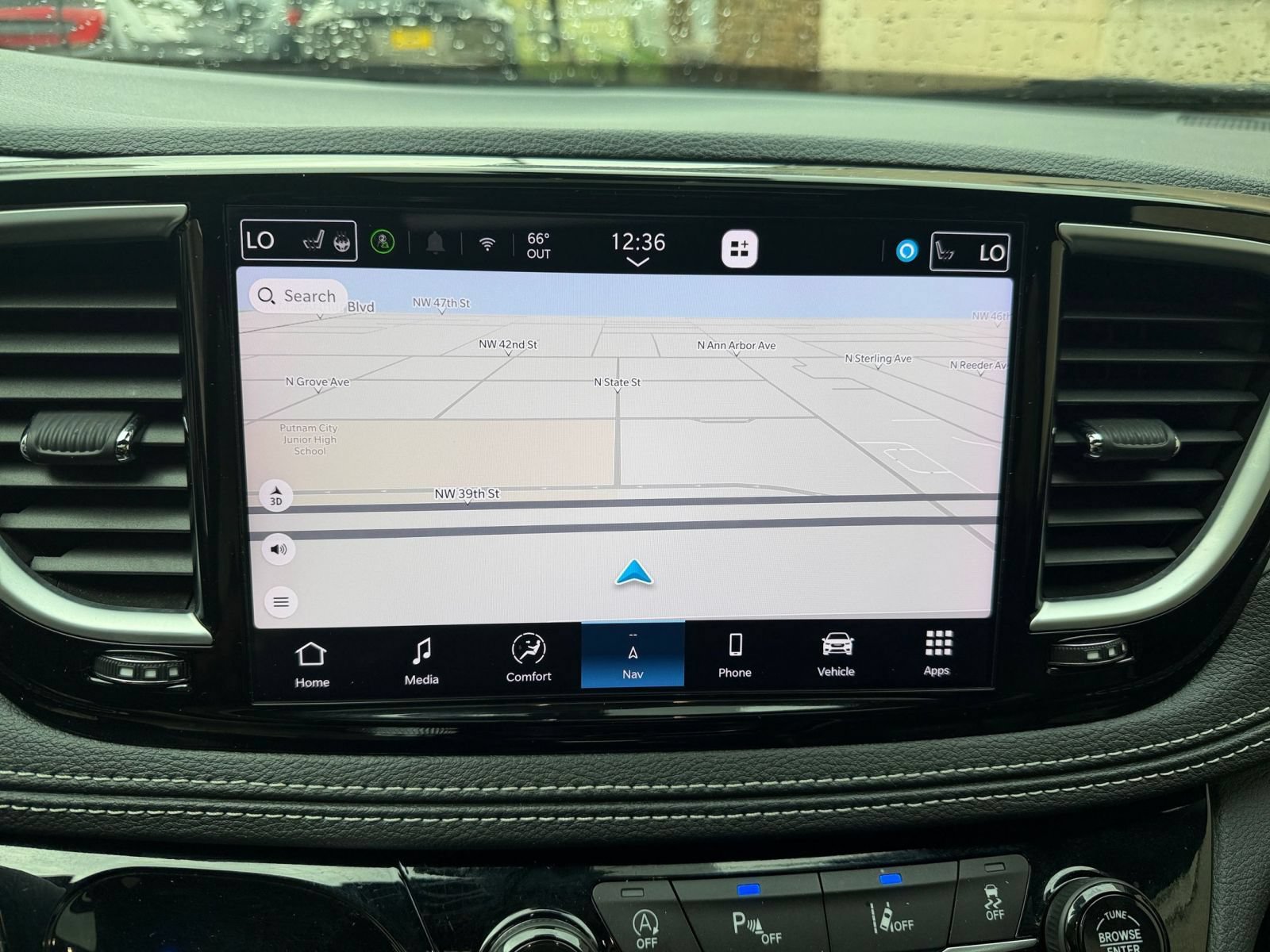 Used 2025 Chrysler Pacifica Limited FWD image 19
