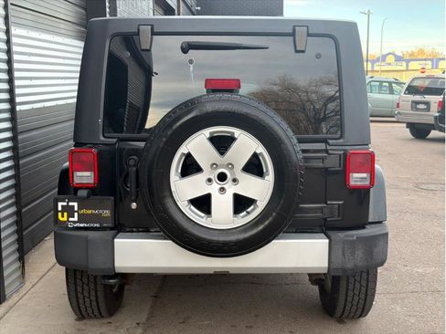 Used 2011 Jeep Wrangler Unlimited Sahara w/ Dual Top Group image 8