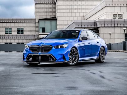 New 2026 BMW M5 w/ Carbon Package