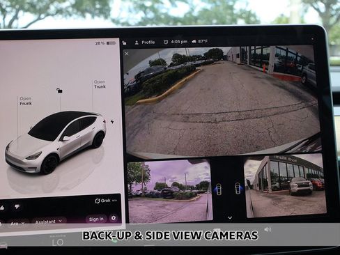 Used 2023 Tesla Model Y Performance AWD/4WD image 5