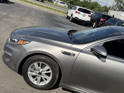 Used 2016 Kia Optima LX w/ LX Convenience Package FWD image 3
