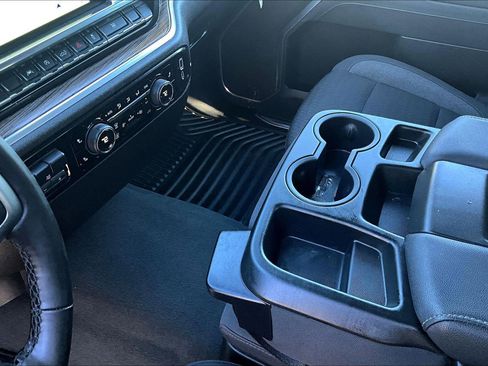 Used 2025 Chevrolet Silverado 1500 LT image 11