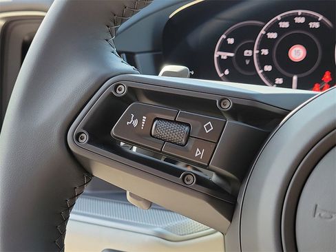 New 2026 Porsche Cayenne Coupe image 35