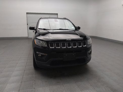 Used 2018 Jeep Compass Latitude w/ Popular Equipment Group AWD/4WD image 14