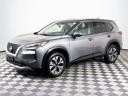 Used 2022 Nissan Rogue SV FWD image 4