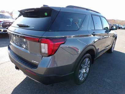 New 2026 Ford Explorer Active w/ Active Comfort Package