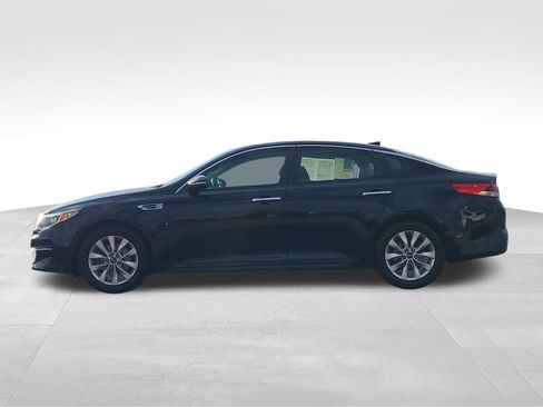 Used 2017 Kia Optima LX image 4