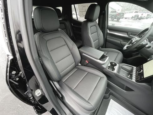 New 2026 GMC Terrain Elevation w/ Elevation Premium Package image 36