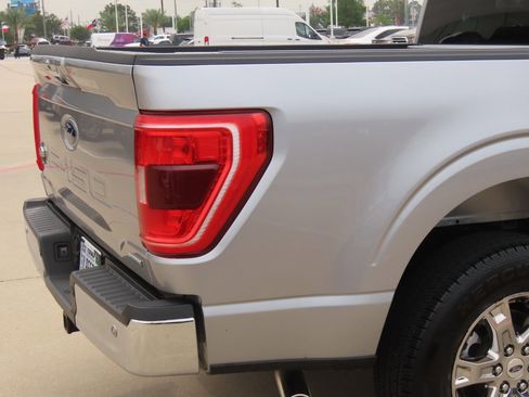 Used 2022 Ford F150 XLT w/ Equipment Group 302A High RWD image 12