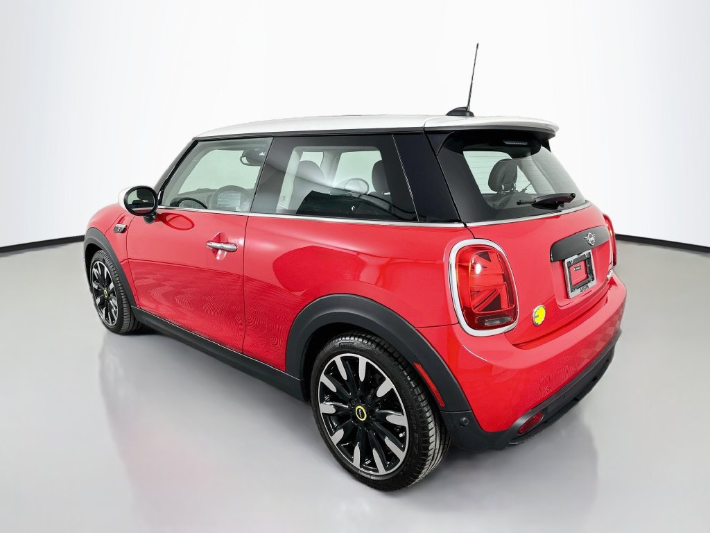 Used 2024 MINI Cooper SE FWD image 7