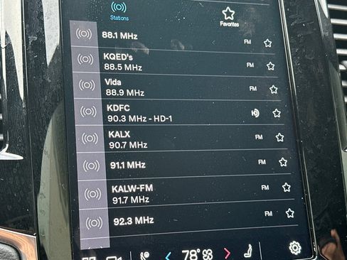 Certified 2025 Volvo XC90 T8 Ultra image 22