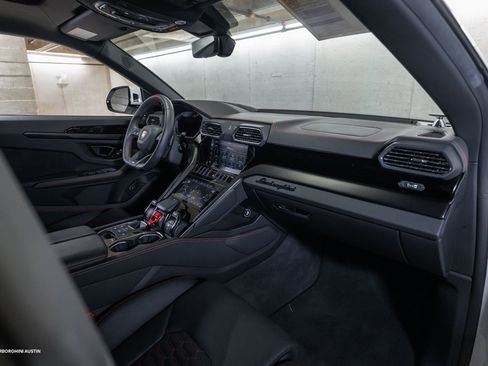 Used 2024 Lamborghini Urus S image 47