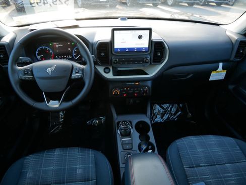 Used 2024 Ford Bronco Sport Heritage w/ Heritage Convenience Package image 10