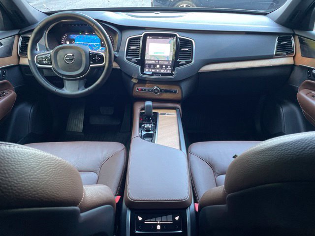 Certified 2025 Volvo XC90 B6 Plus w/ Protection Package AWD/4WD image 24